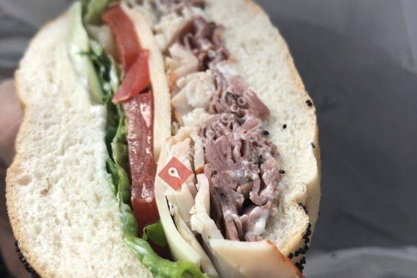 Puccio's New York Deli