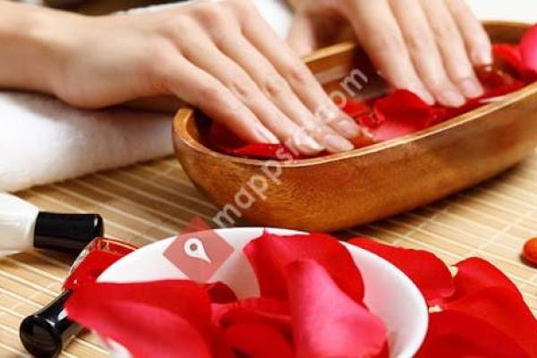 Quality Nails Spa: Nail Care & Waxing Hingham