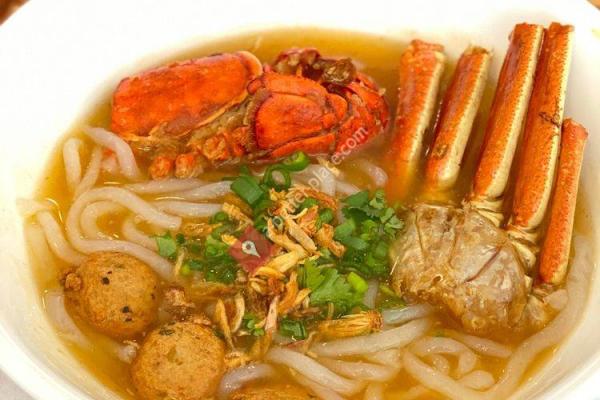 Que Ta Banh Canh Trang Bang - Udon Noodle Soup