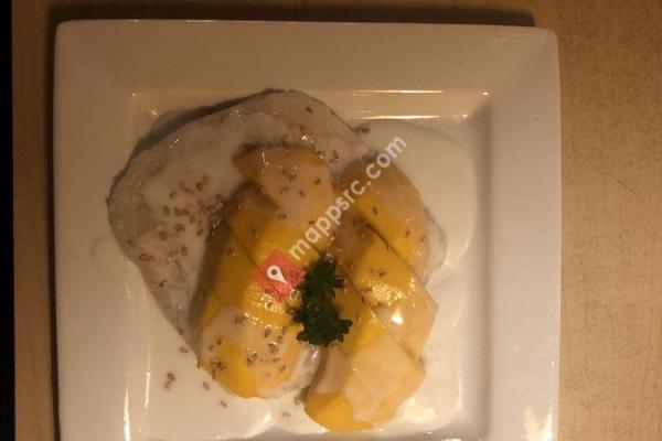 Queen Bee's Thai Kitchen