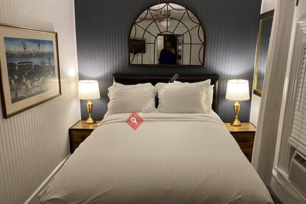 Queen Vic Guest House