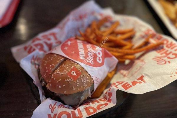 Red Robin Gourmet Burgers and Brews