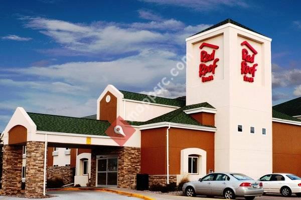 Red Roof Inn Fargo