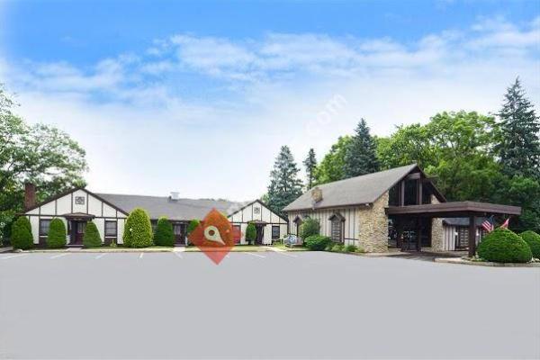 Red Roof Inn & Suites Hazleton