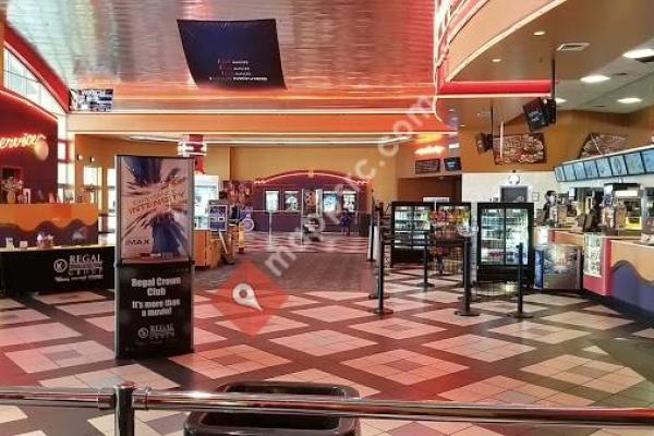 Regal Cinemas Hollywood 16 & IMAX - Ocala