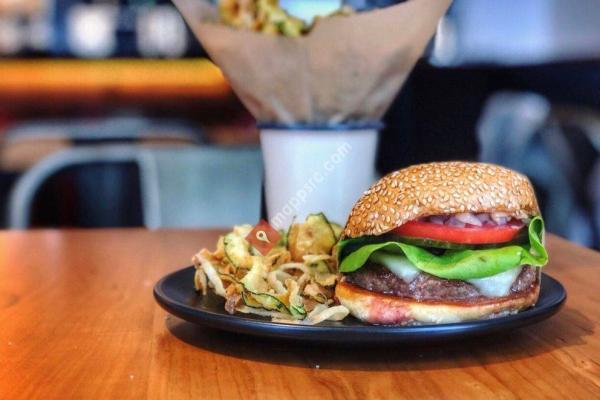 Roam Artisan Burgers