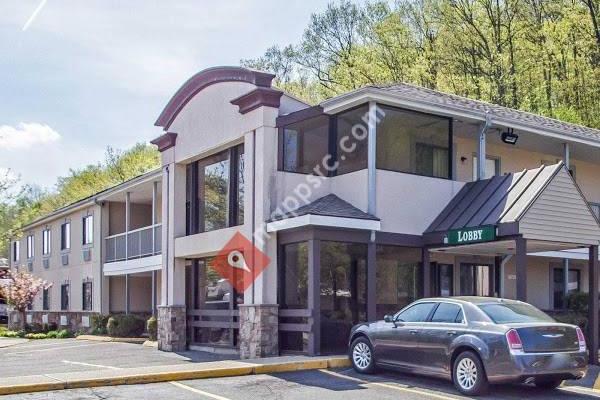 Rodeway Inn & Suites