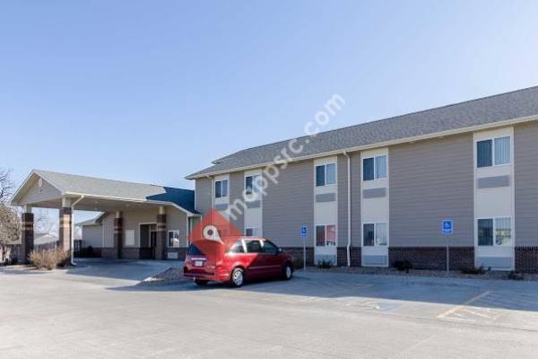 Rodeway Inn & Suites