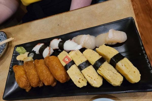 Sakana Sushi & Grill