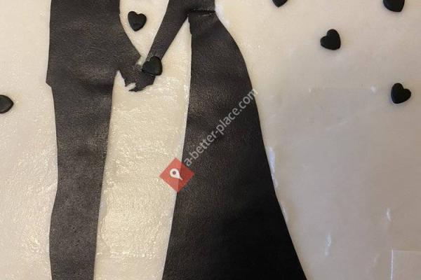 Say yes to the cake By Kim Frey