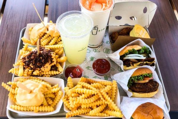 Shake Shack Marin Country Mart