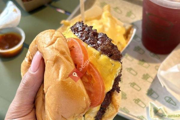 Shake Shack West Midtown