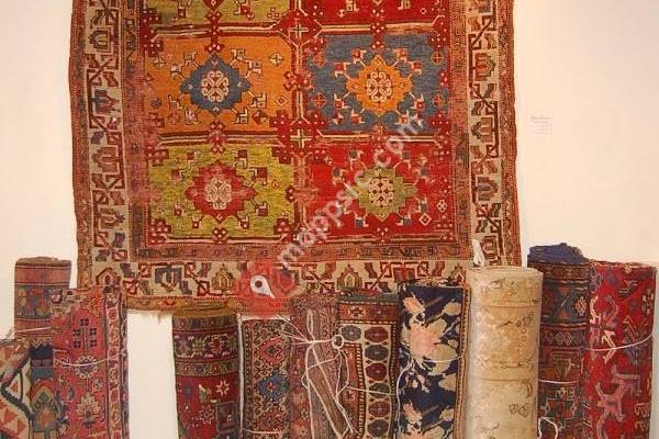 Shiraz Antique Carpets | Best Persian Rugs & Oriental Rugs in Connecticut