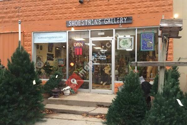 Shoestring Gallery