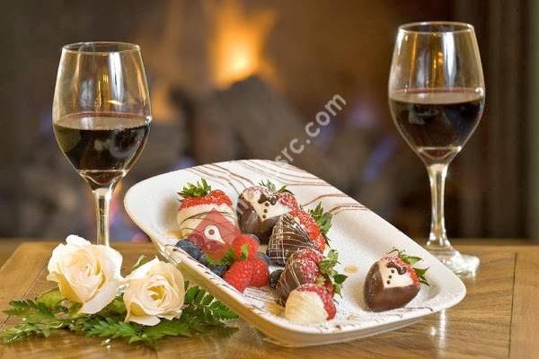 Silver Pine Restaurant and Bar at Little America