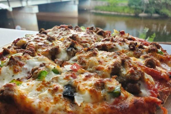 Sir Pizza - Old Town Cafe