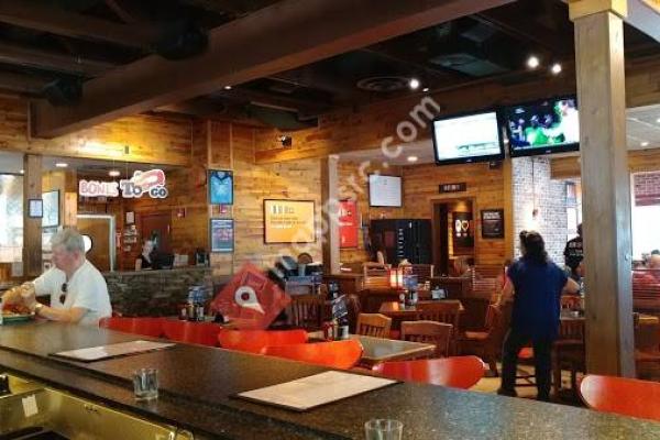 Smokey Bones Bar & Fire Grill