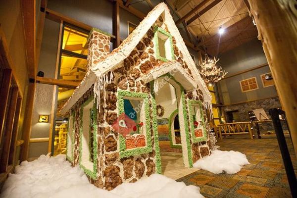 Snowland Gingerbread House at Great Wolf Lodge