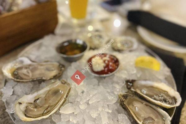 Spoto's Oyster Bar