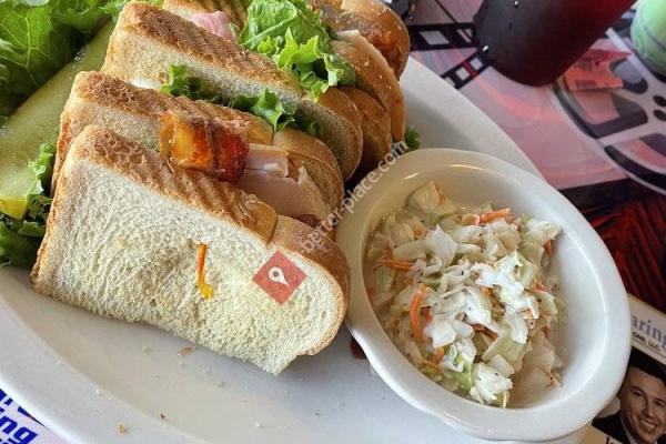 Square 109 Restaurant & Bar