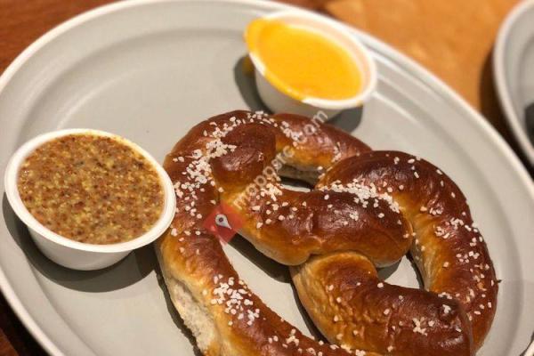 Squatters Pub Brewery