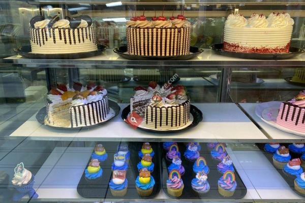 Squisito Bakery Cafe