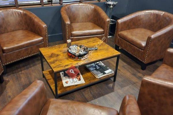 Stogies Cigar Lounge