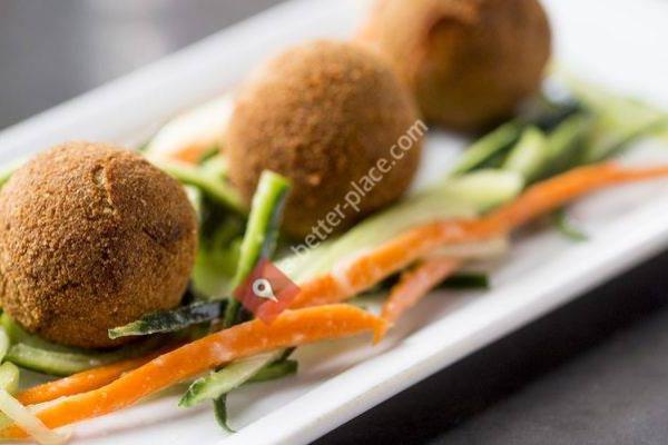 Sur Restaurant & Lounge