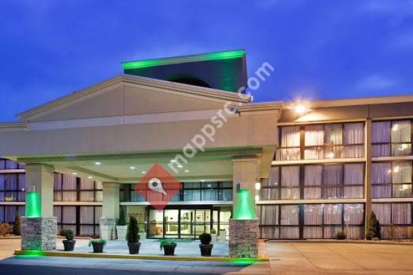 SureStay Plus Hotel by Best Western Kansas City Northeast