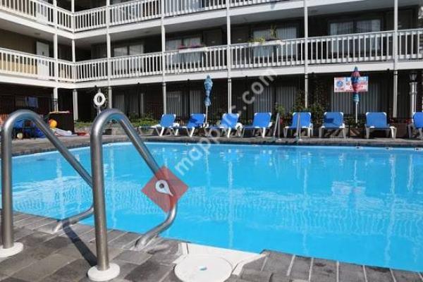 Surfside Hotel and Suites