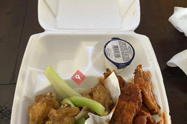 Suzie's Wings & Deli