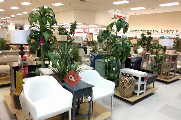 T.J. Maxx & HomeGoods