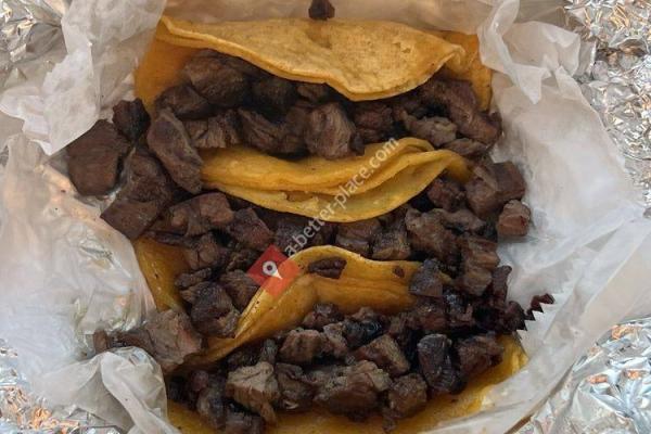 Tacos Cecina