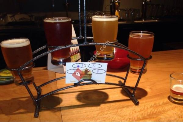 Tapphoria Taphouse & Bottle Shop