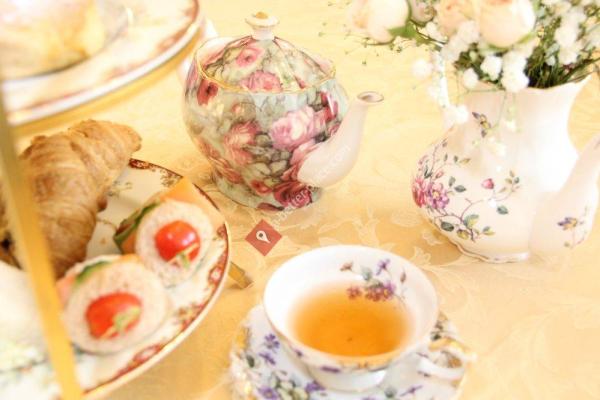 TeaLicious Tea House & Catering