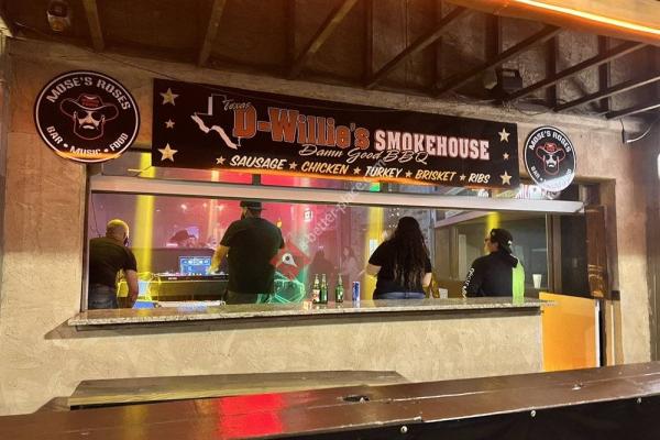Texas D Willie's Smokehouse
