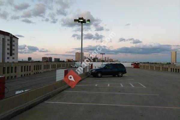 Texas Medical Center Parking Garage 4