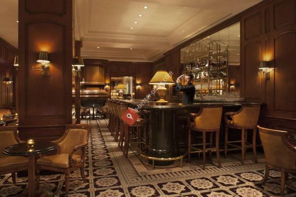 The Club Bar at The Peninsula Beverly Hills