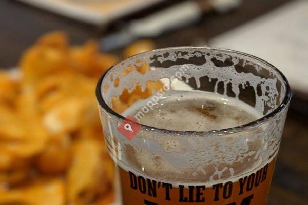 The Library Sports Grille & Brewery