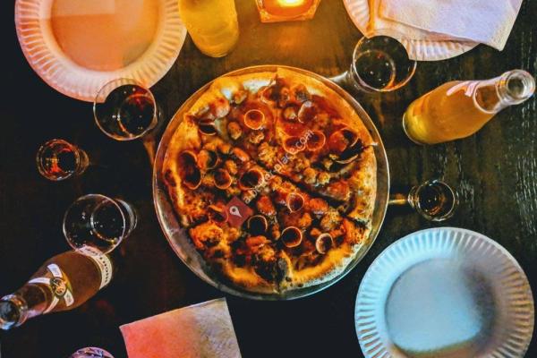 The Sand Dollar Lounge