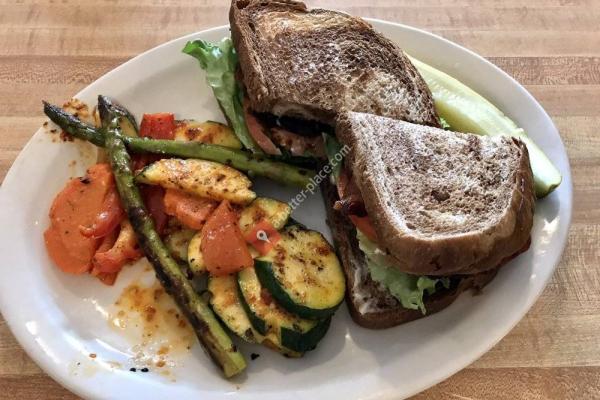 Three Sisters Family Restaurant