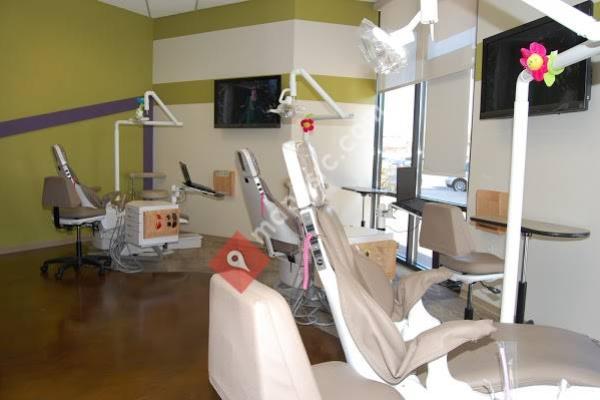 Tracy Smiles Dentistry and Orthodontics