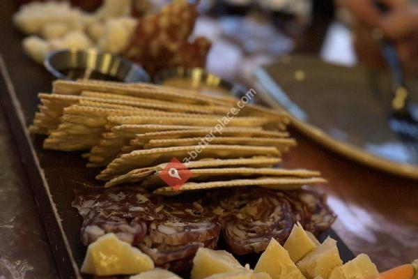 Truckee Tavern and Grill