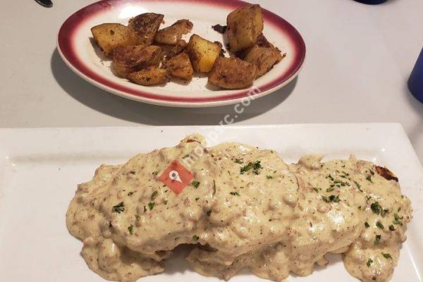 Twins Family Restaurant