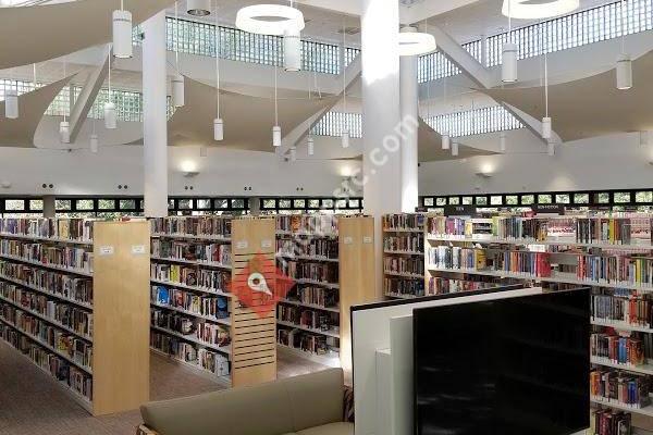 Tysons-Pimmit Regional Library