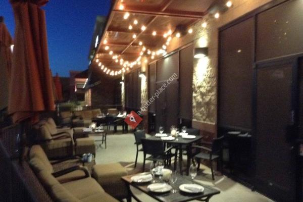 Upper Crust Pizza Patio & Wine Bar