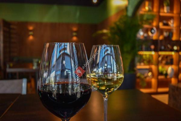 Vintage XIV Wine Bar & Sports Lounge