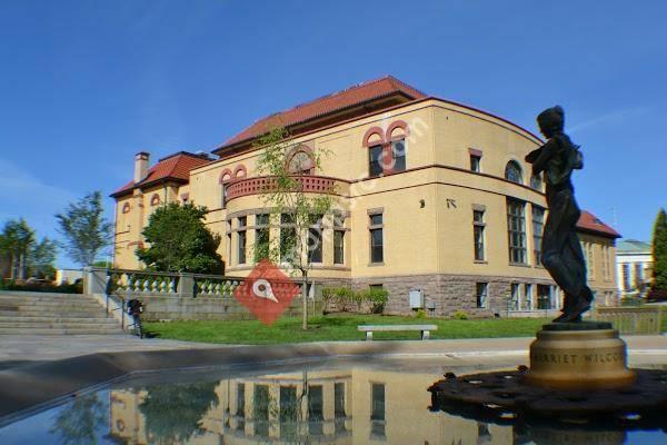 Westerly Public Library