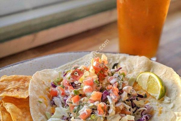 Wonderland Ocean Pub