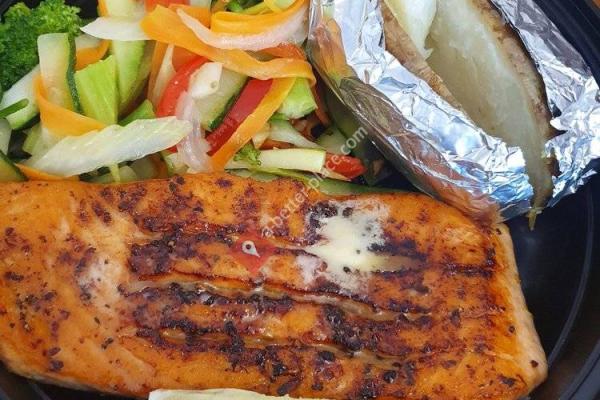 XOXO Kitchen & Bakery